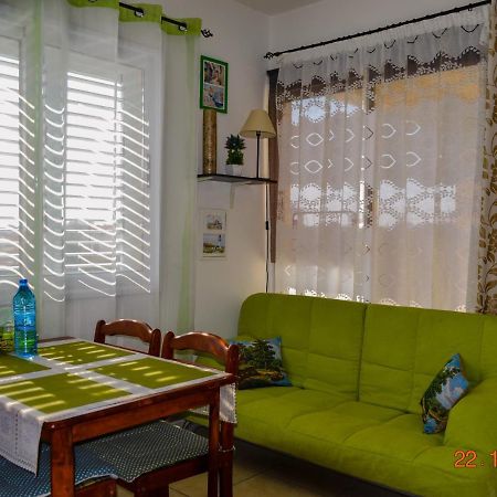 Enjoy The Silence Apartments Paphos Exterior foto