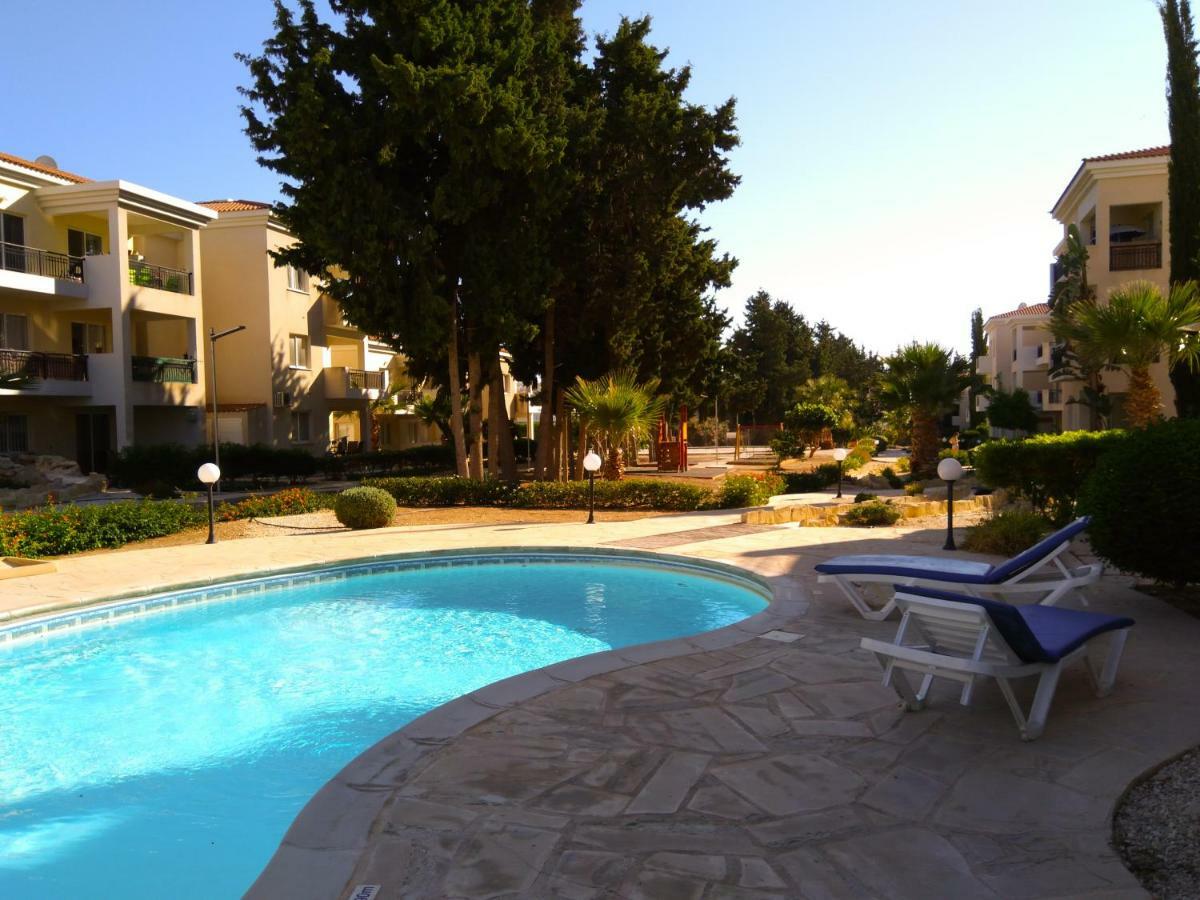 Enjoy The Silence Apartments Paphos Exterior foto